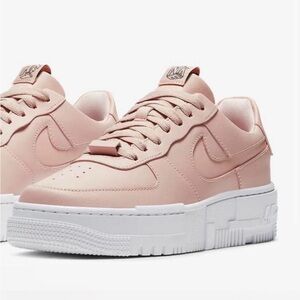 Nike Pixel Pink Sneakers